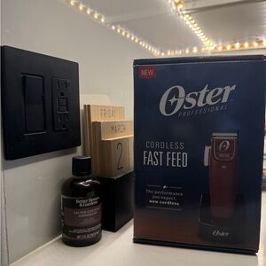 Oster Cordless Fast Feed Clipper in Black and Brown